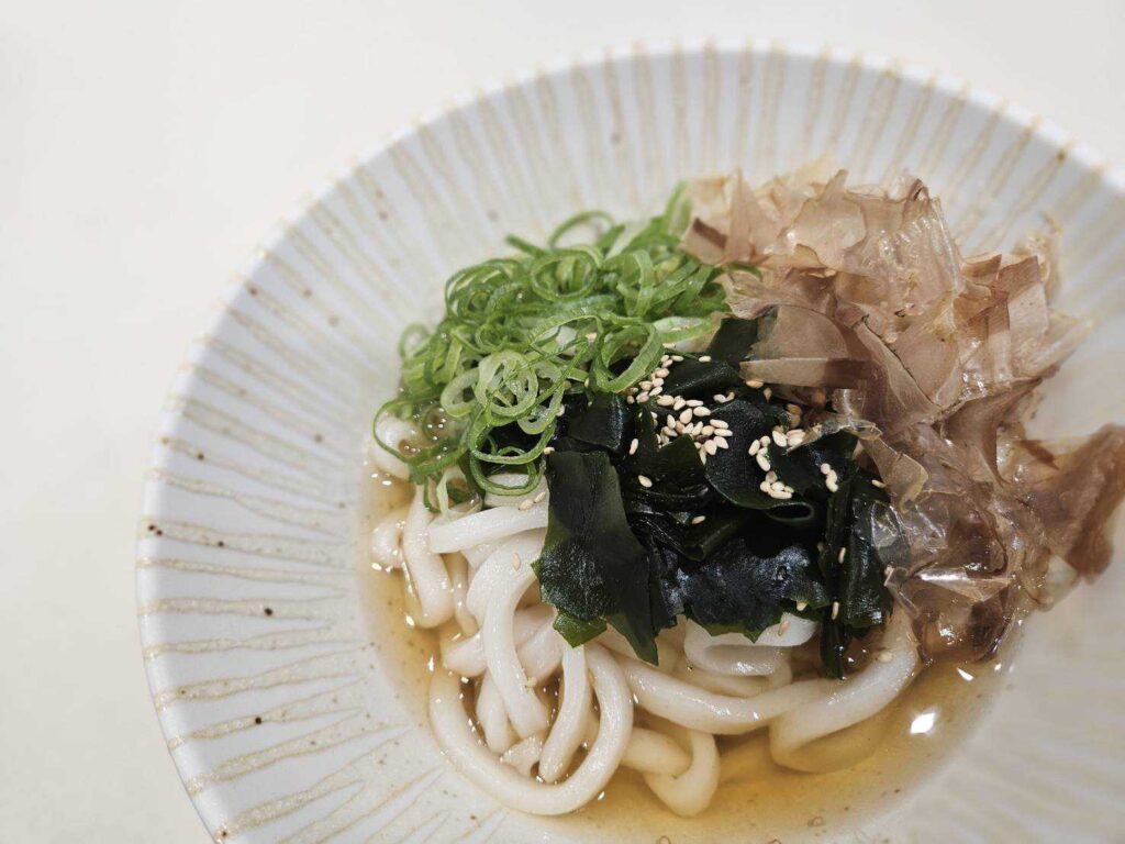 undo udon factory かつお香る温うどん